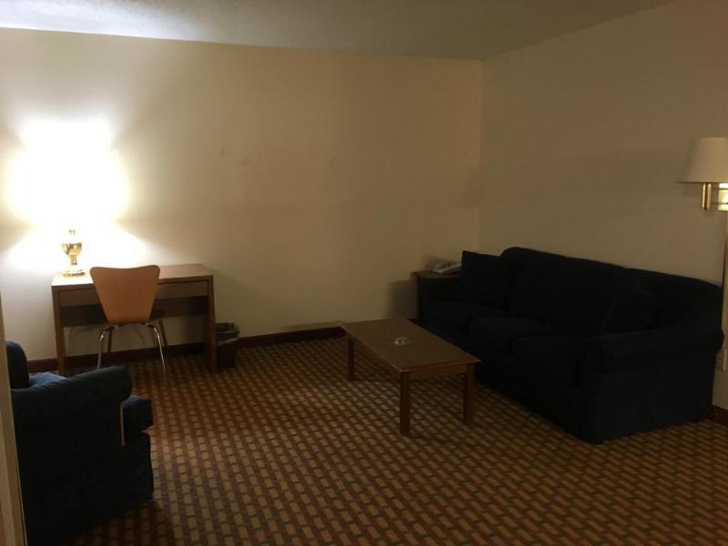 Super 8 By Wyndham Mount Vernon, Il Екстериор снимка